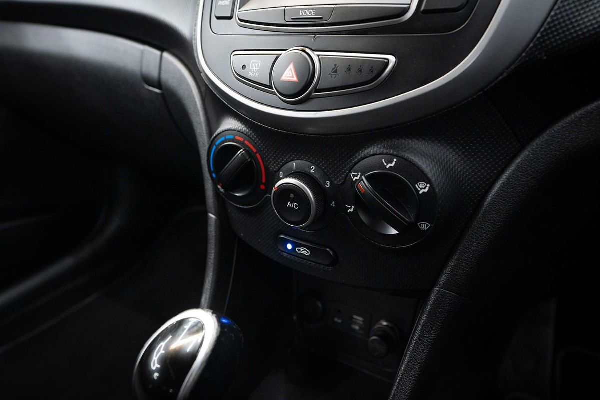 2018 Hyundai Accent Sport RB6