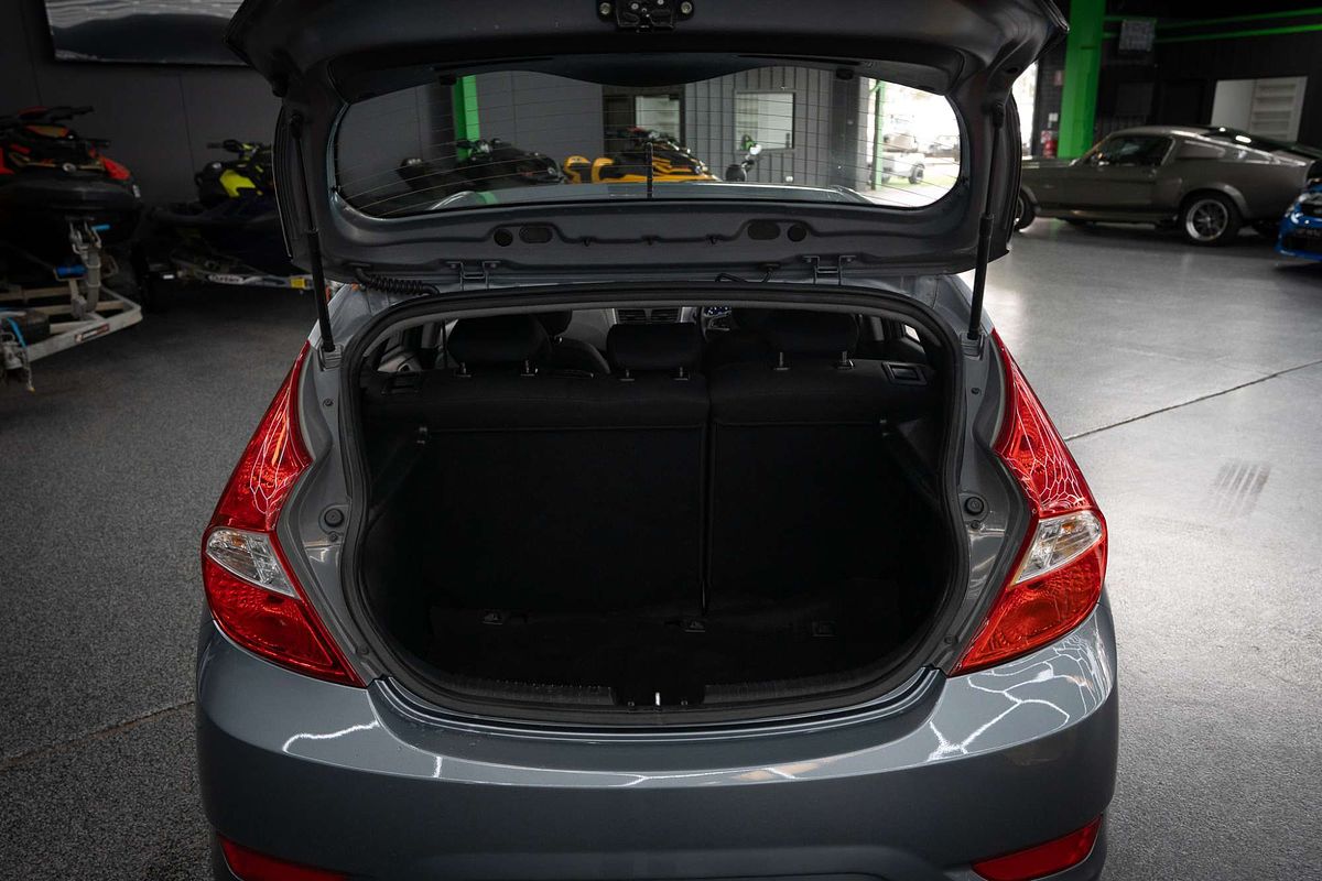 2018 Hyundai Accent Sport RB6
