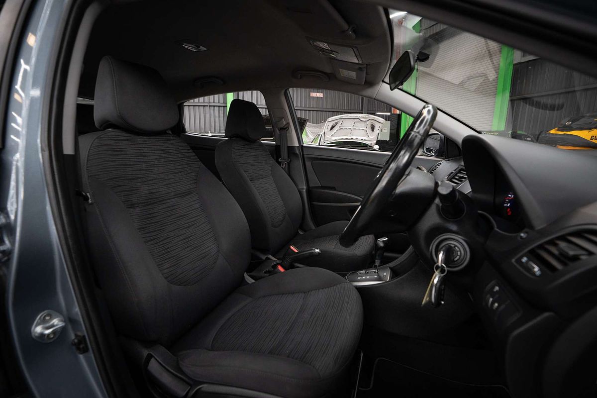 2018 Hyundai Accent Sport RB6