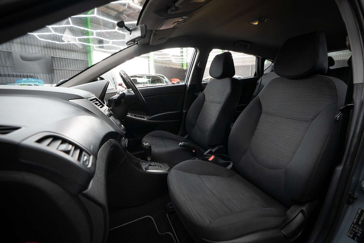 2018 Hyundai Accent Sport RB6