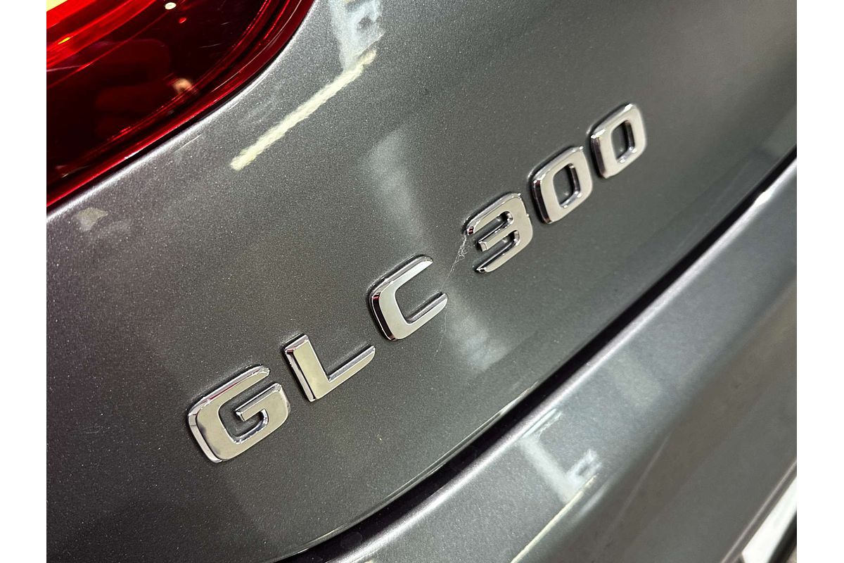 2022 Mercedes-Benz GLC-Class GLC300 C253