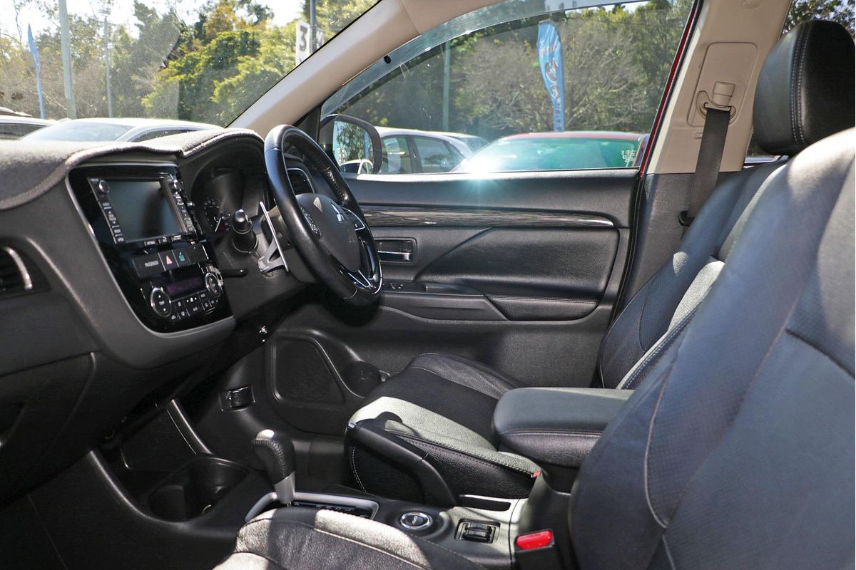2015 Mitsubishi Outlander Exceed ZK