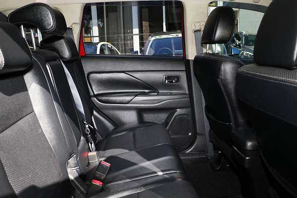 2015 Mitsubishi Outlander Exceed ZK