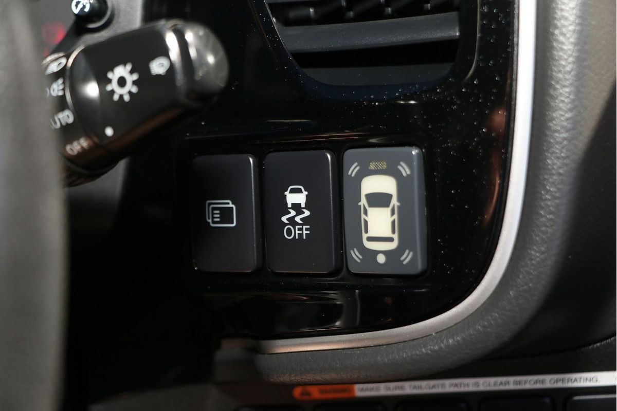 2015 Mitsubishi Outlander Exceed ZK