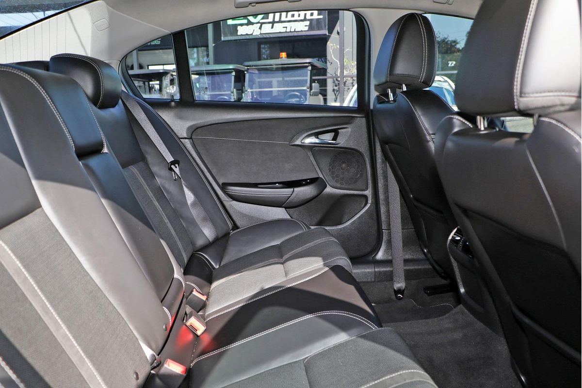 2017 Holden Commodore SS V Redline VF Series II