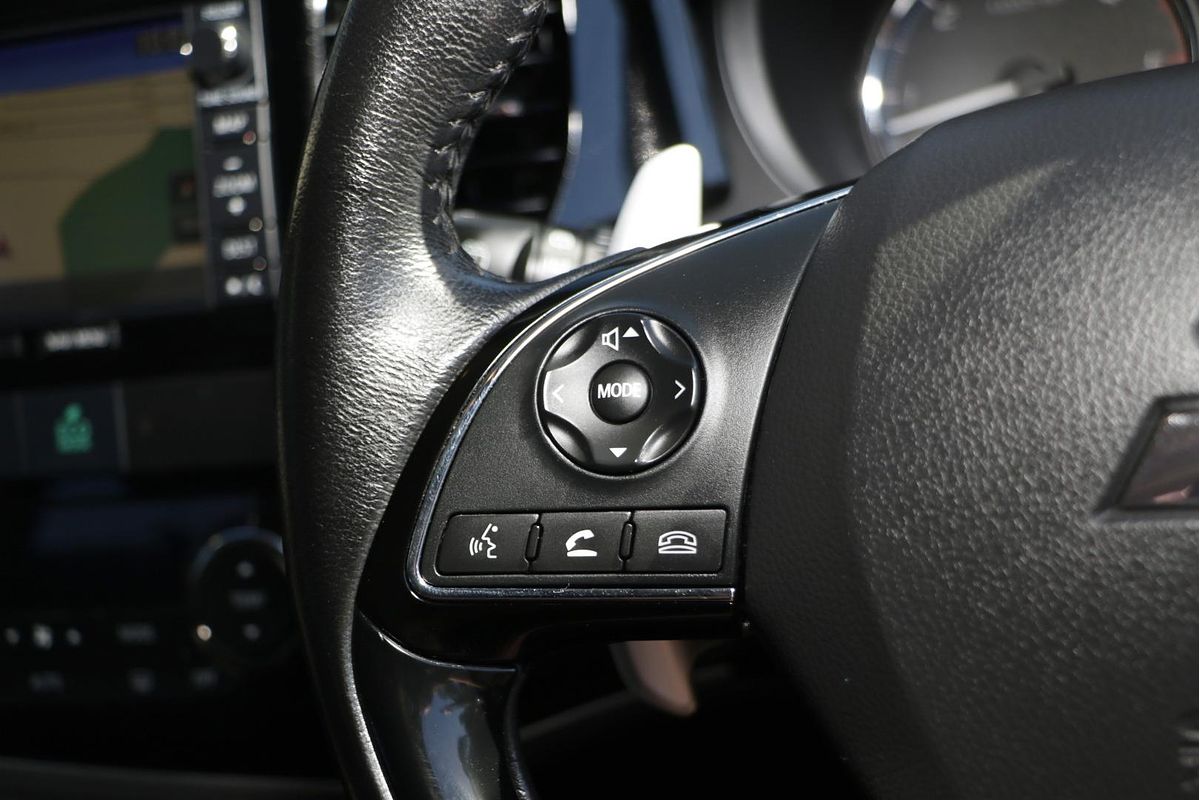 2015 Mitsubishi Outlander Exceed ZK