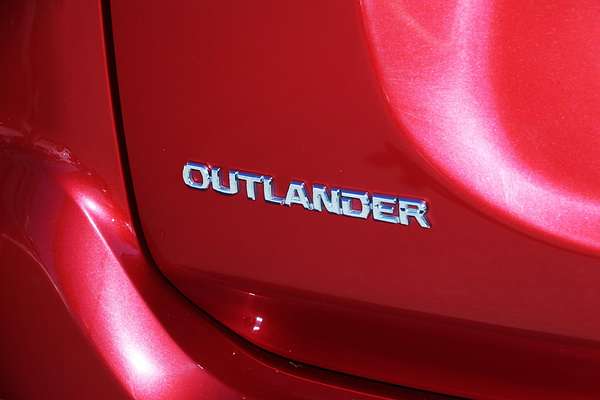 2015 Mitsubishi Outlander Exceed ZK