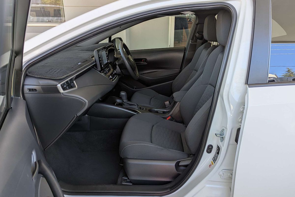 2019 Toyota Corolla Ascent Sport MZEA12R