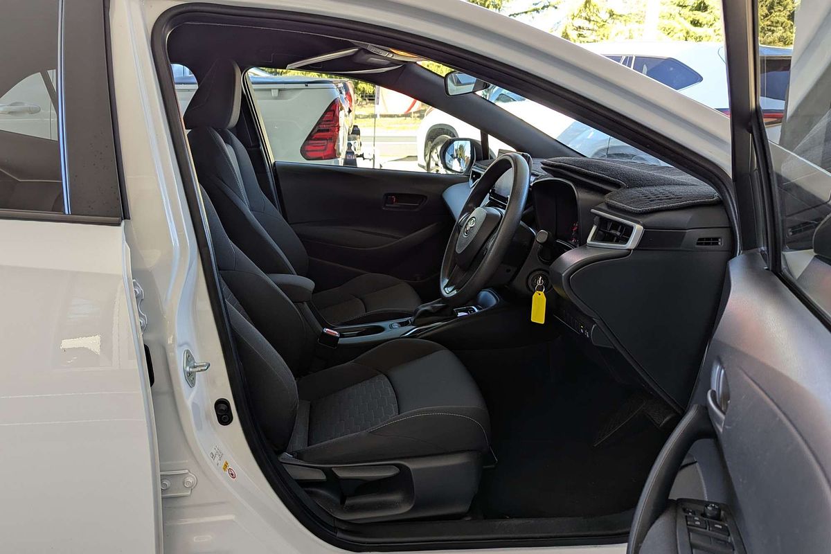 2019 Toyota Corolla Ascent Sport MZEA12R