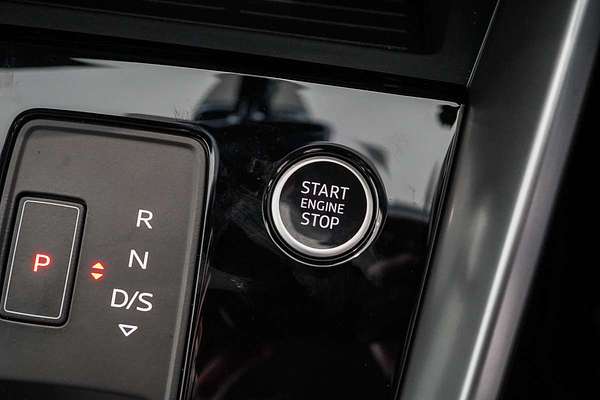 2023 Audi A3 40 TFSI S line GY