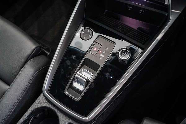 2023 Audi A3 40 TFSI S line GY