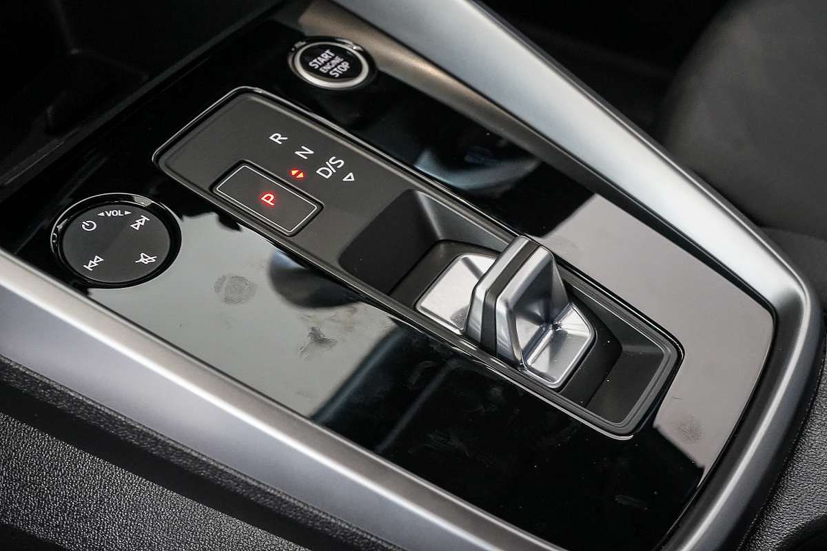 2023 Audi A3 40 TFSI S line GY