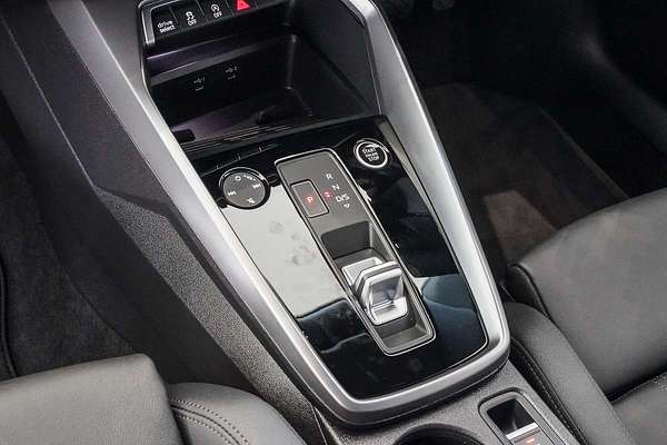 2023 Audi A3 40 TFSI S line GY