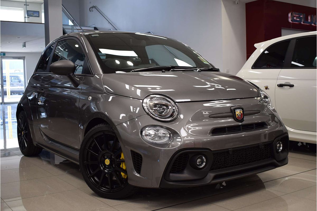 2024 Abarth 695 Competizione