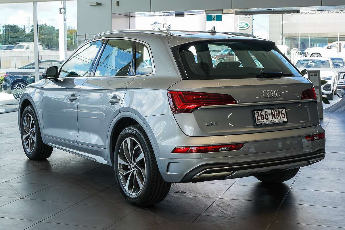 2024 Audi Q5 35 TDI FY