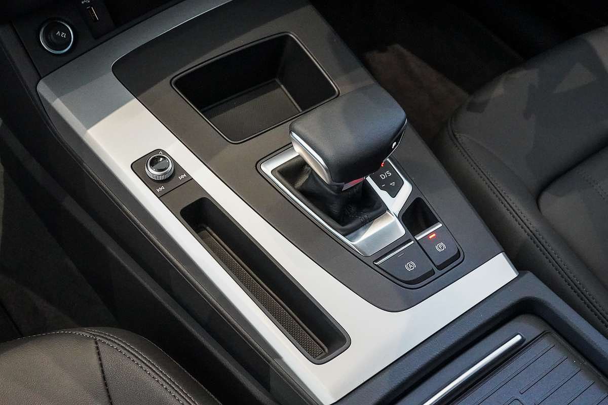 2024 Audi Q5 35 TDI FY