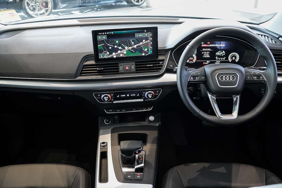 2024 Audi Q5 35 TDI FY