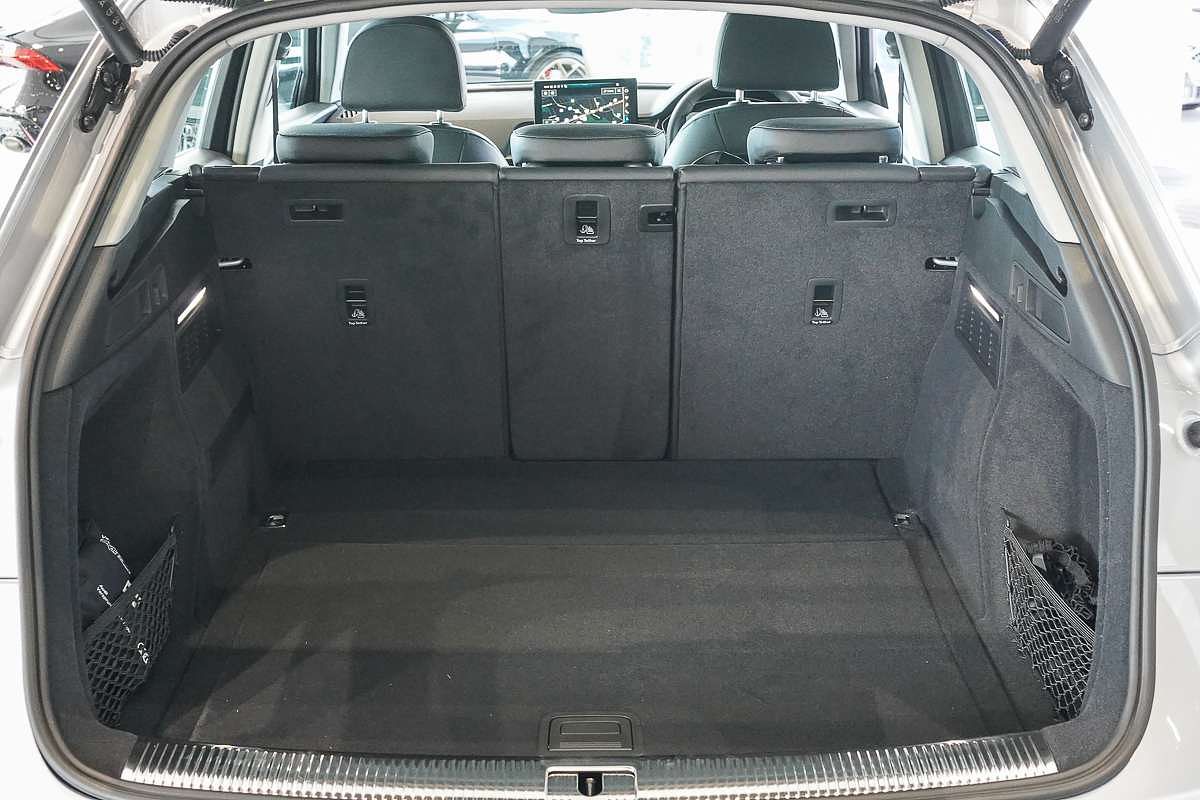 2024 Audi Q5 35 TDI FY