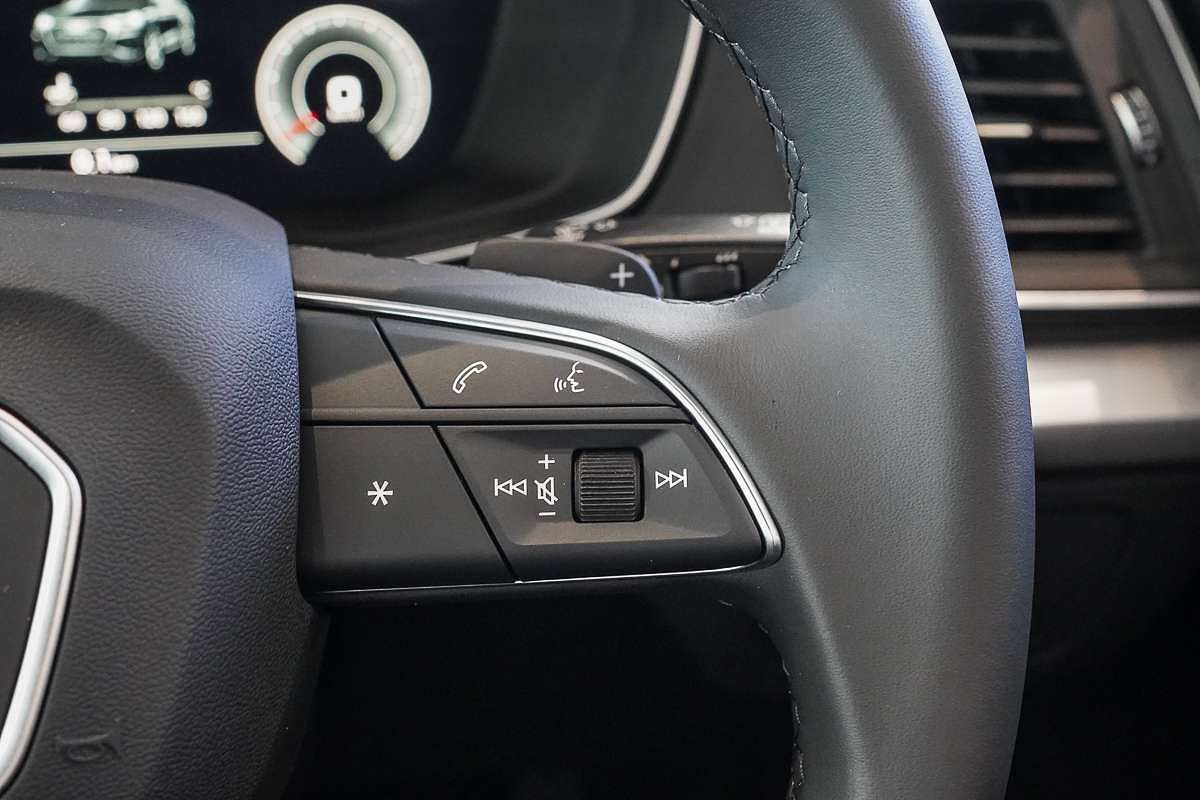 2024 Audi Q5 35 TDI FY