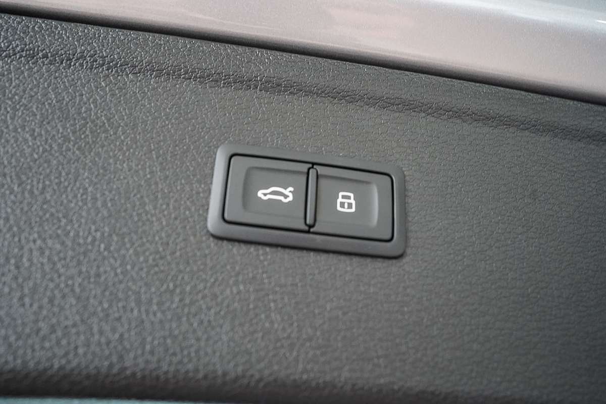 2024 Audi Q5 35 TDI FY