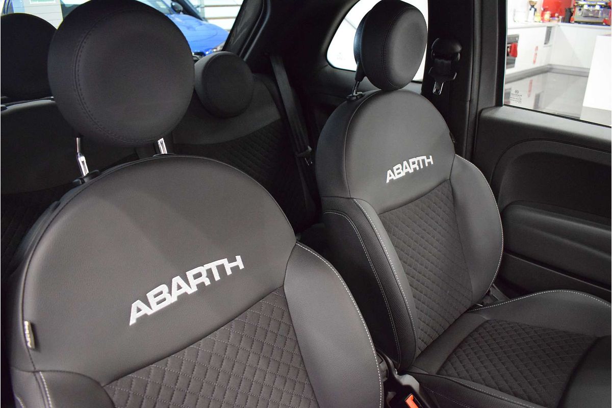 2024 Abarth 695 Competizione