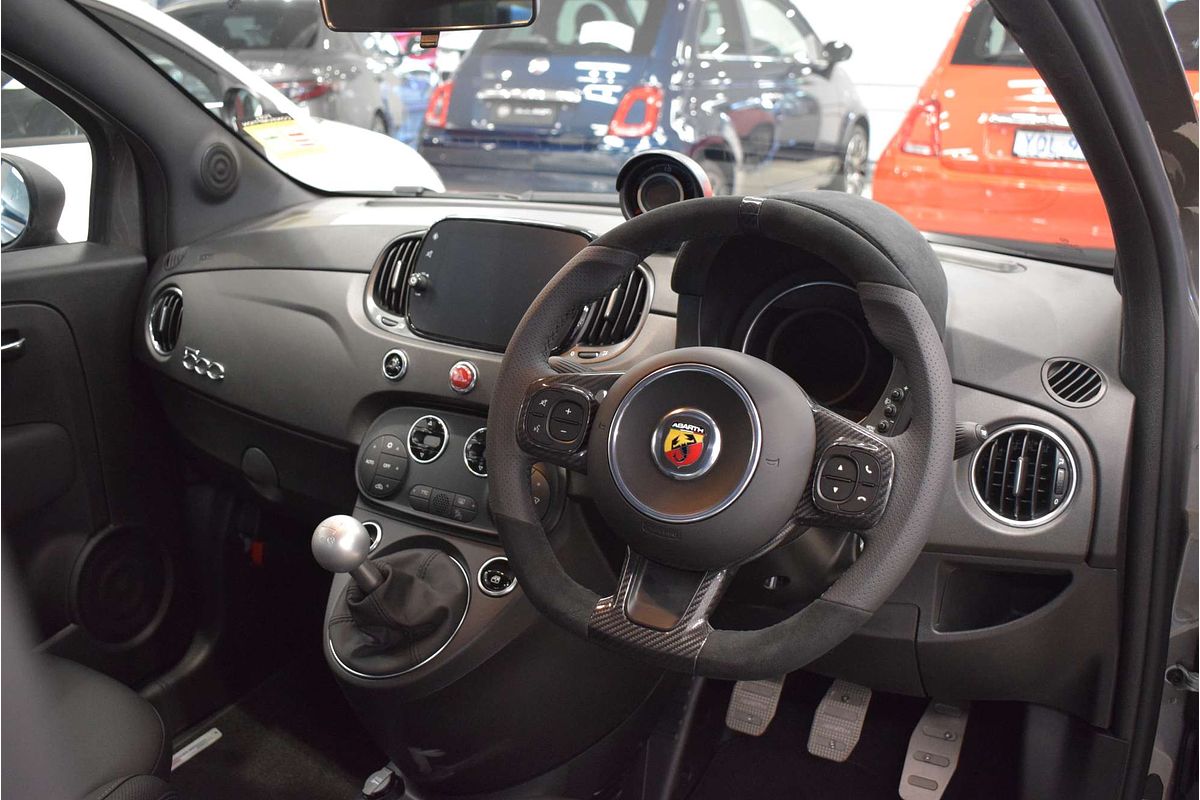 2024 Abarth 695 Competizione