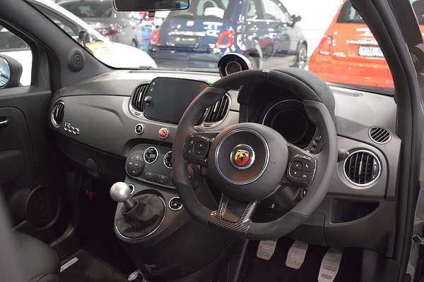 2024 Abarth 695 Competizione