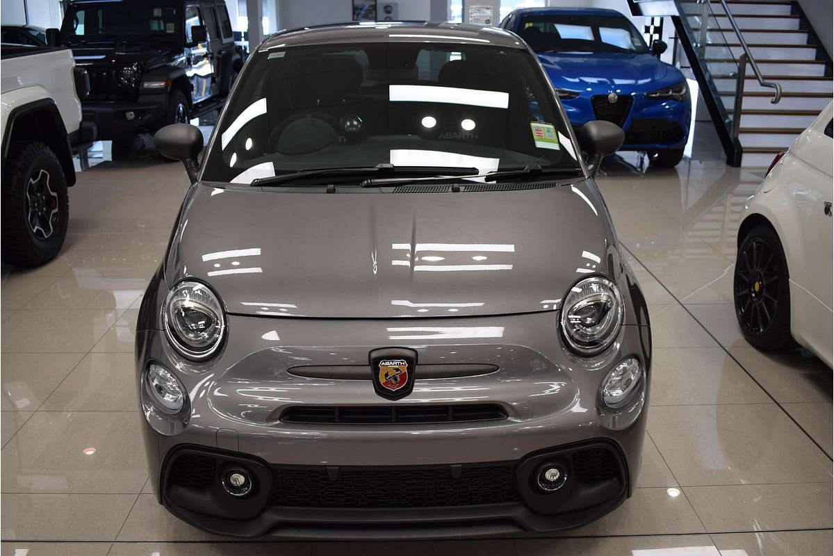 2024 Abarth 695 Competizione