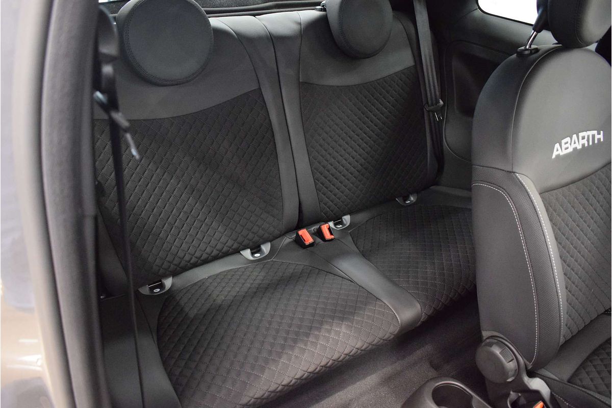 2024 Abarth 695 Competizione