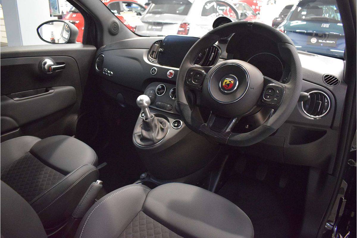 2024 Abarth 695 Competizione