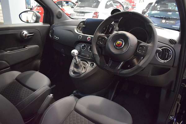 2024 Abarth 695 Competizione