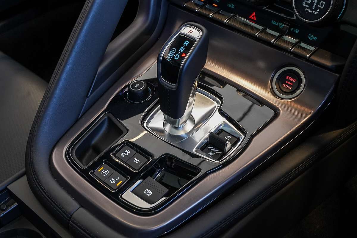 2024 Jaguar F-TYPE R 75 X152