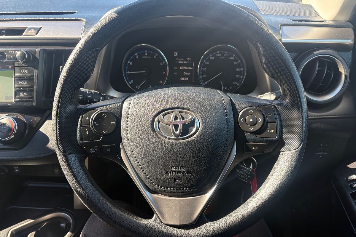 2017 Toyota RAV4 GX ASA44R
