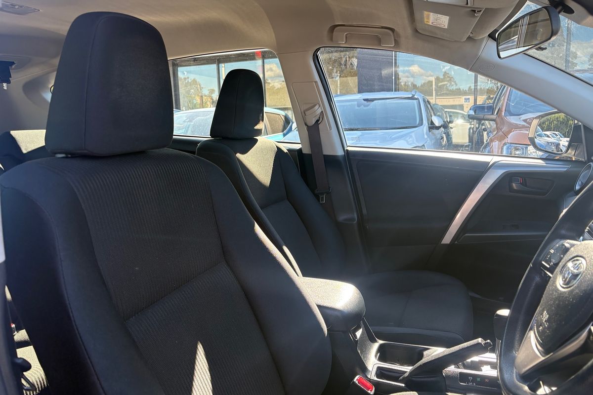 2017 Toyota RAV4 GX ASA44R