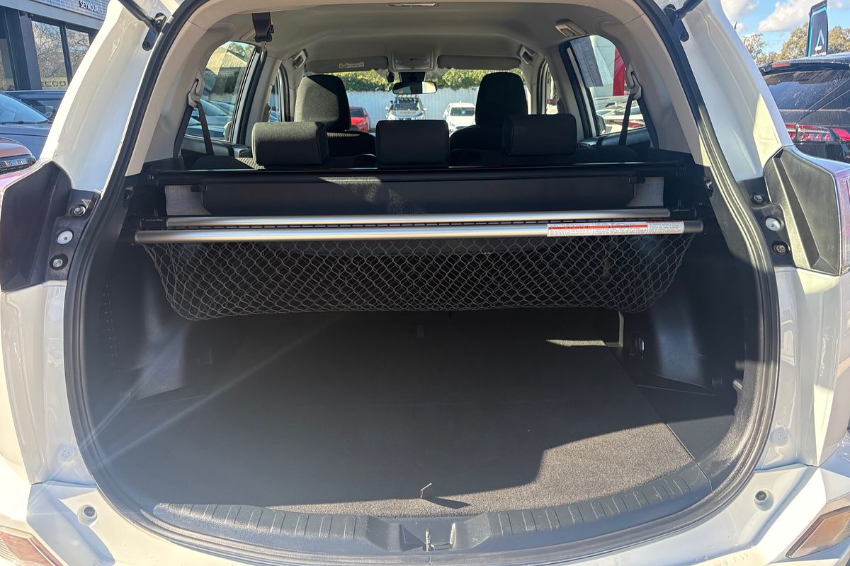 2017 Toyota RAV4 GX ASA44R