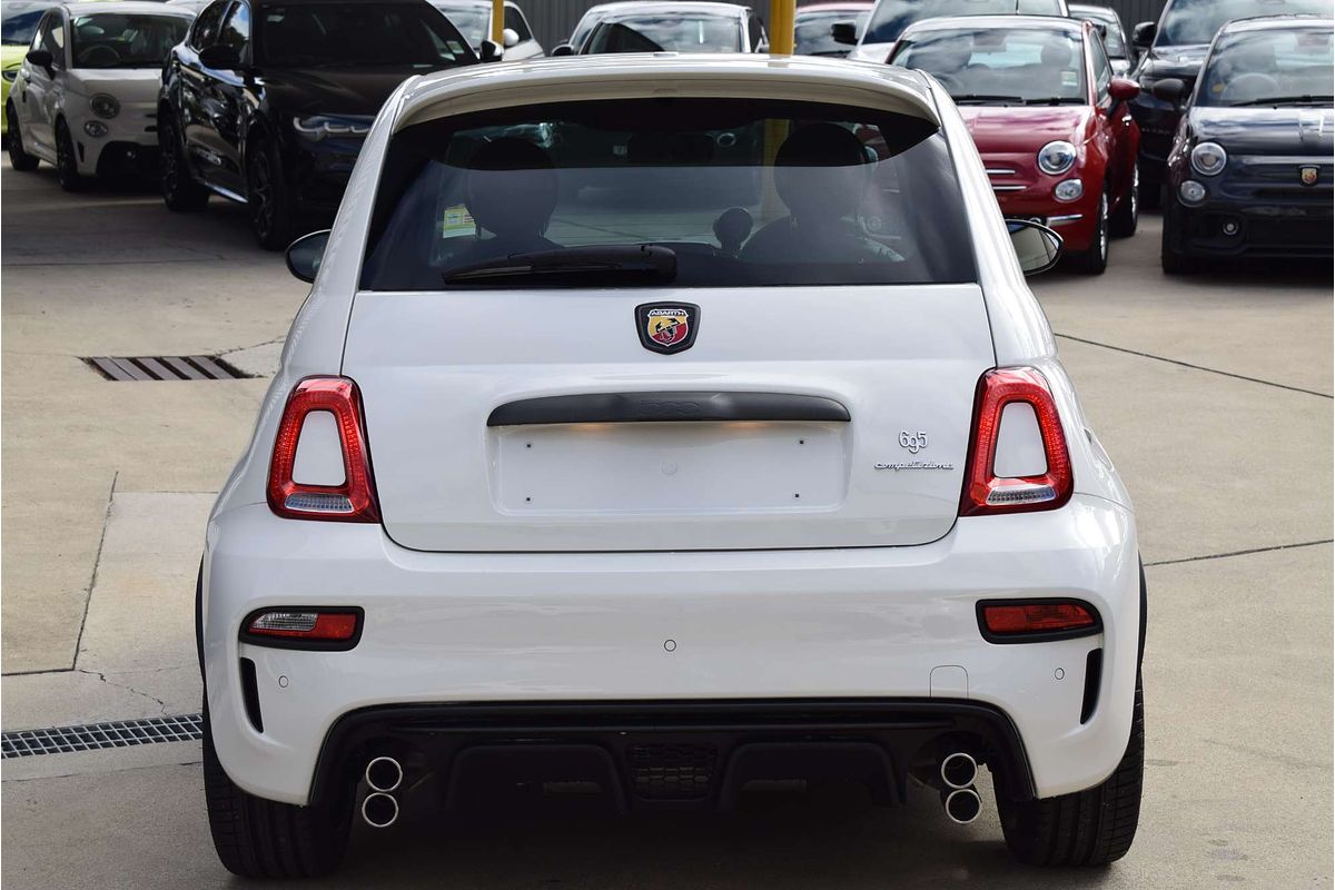 2023 Abarth 695 Competizione