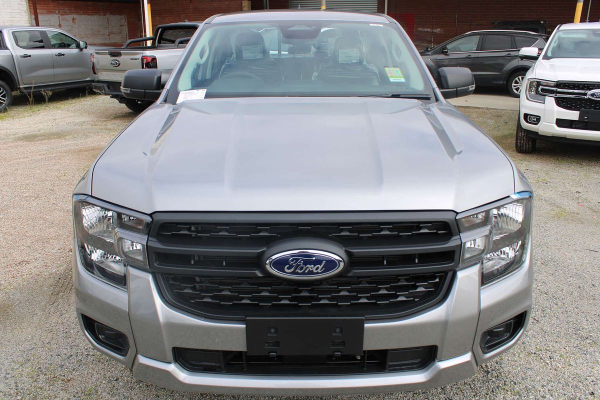 2025 Ford Ranger XL 4X4 2.0L