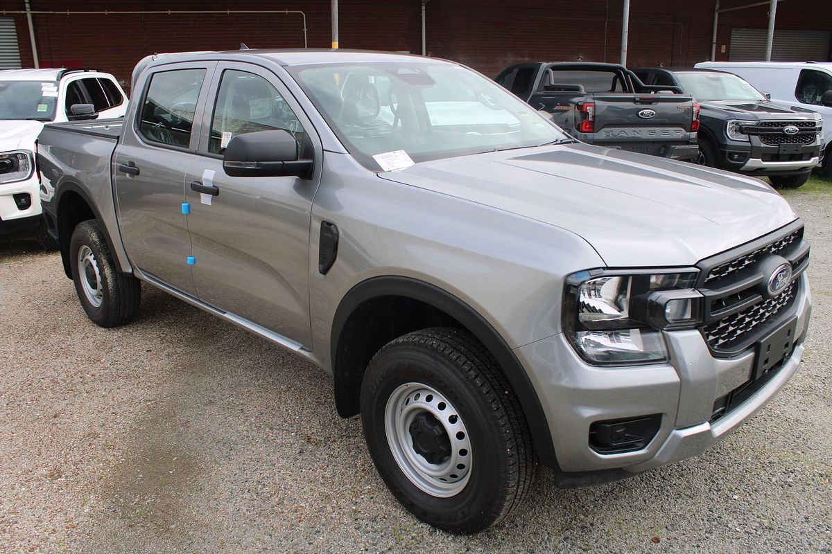 2025 Ford Ranger XL 4X4 2.0L