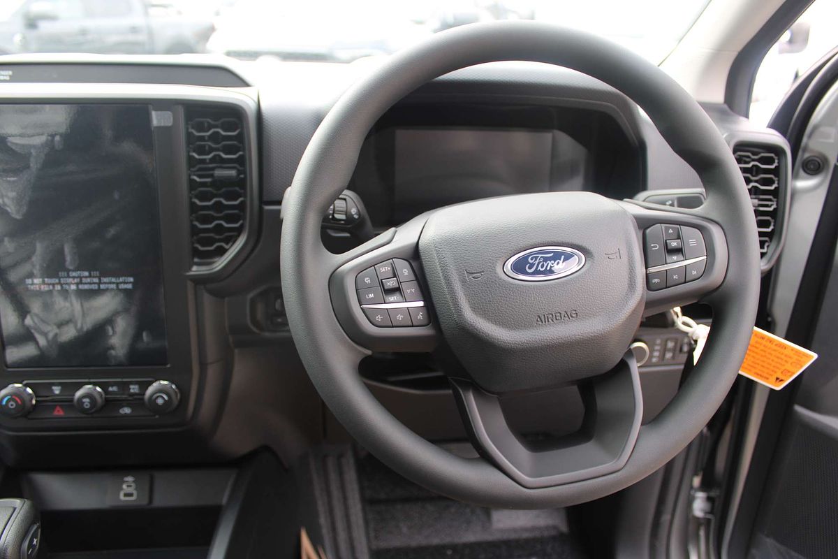 2025 Ford Ranger XL 4X4 2.0L