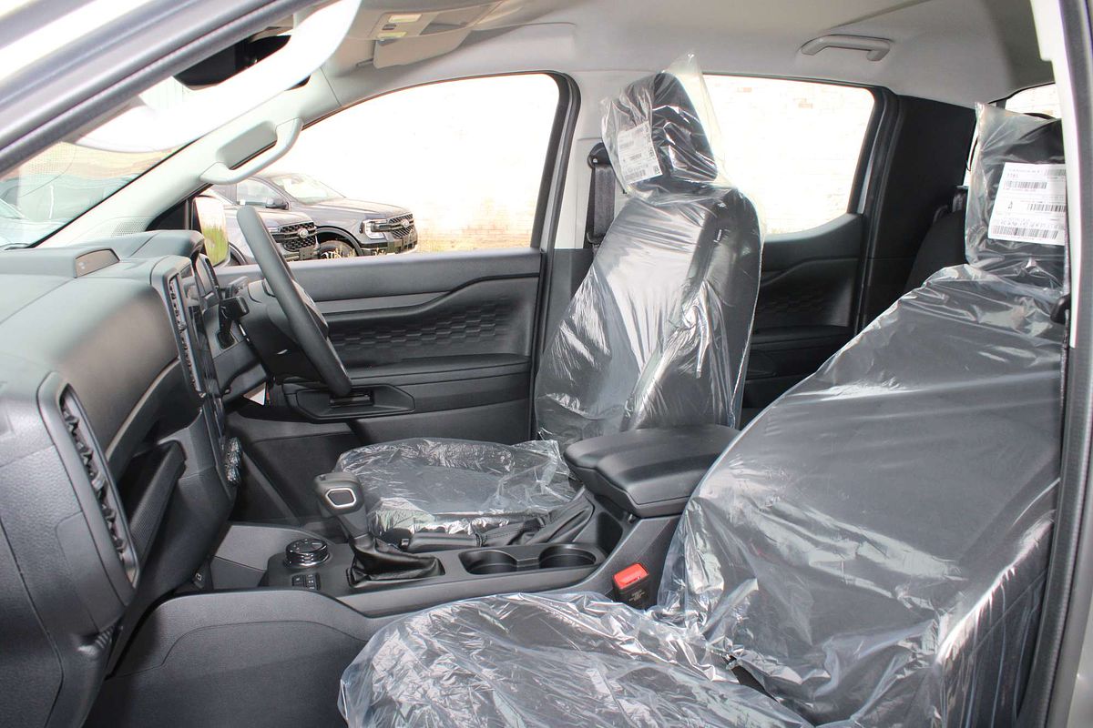 2025 Ford Ranger XL 4X4 2.0L