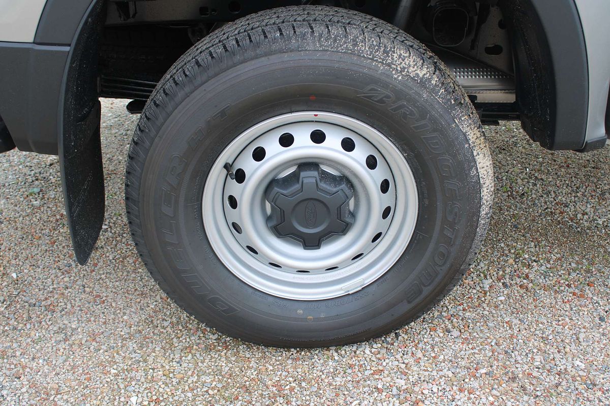 2025 Ford Ranger XL 4X4 2.0L