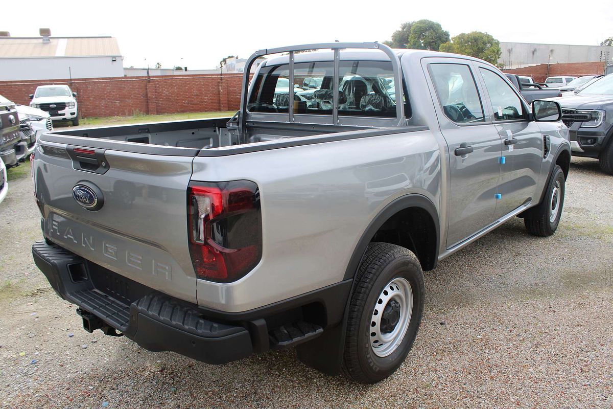2025 Ford Ranger XL 4X4 2.0L