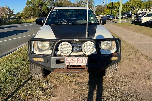 2011 Mitsubishi Triton GL-R MN 4X4