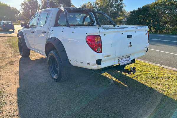 2011 Mitsubishi Triton GL-R MN 4X4