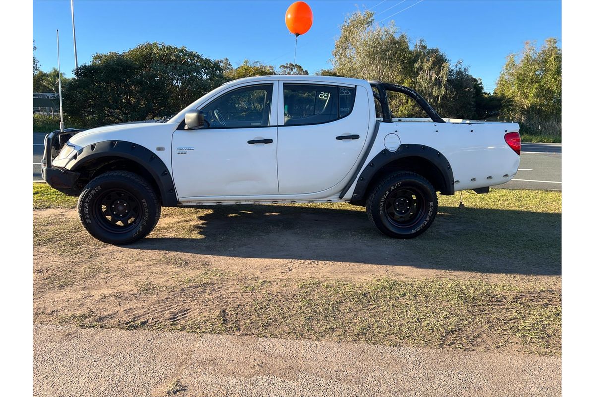 2011 Mitsubishi Triton GL-R MN 4X4