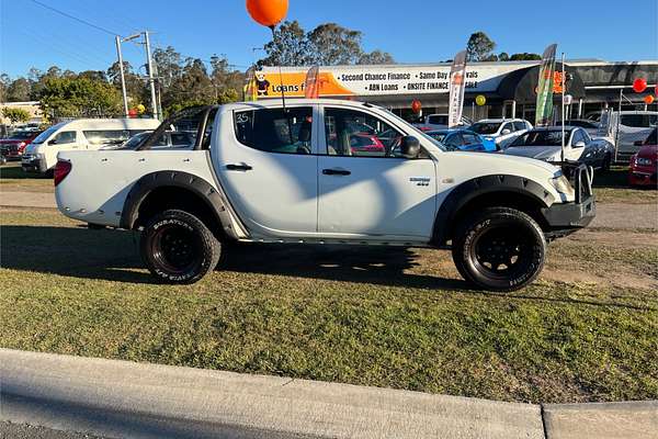 2011 Mitsubishi Triton GL-R MN 4X4