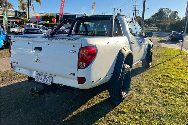 2011 Mitsubishi Triton GL-R MN 4X4