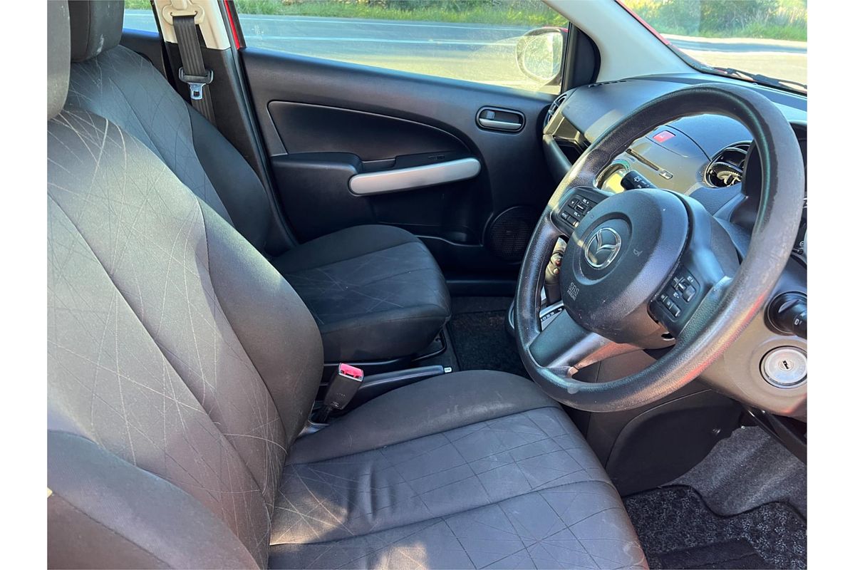 2013 Mazda 2 Neo Sport DE Series 2