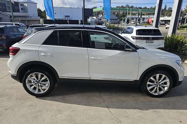 2025 Volkswagen T-Roc 110TSI Style D11