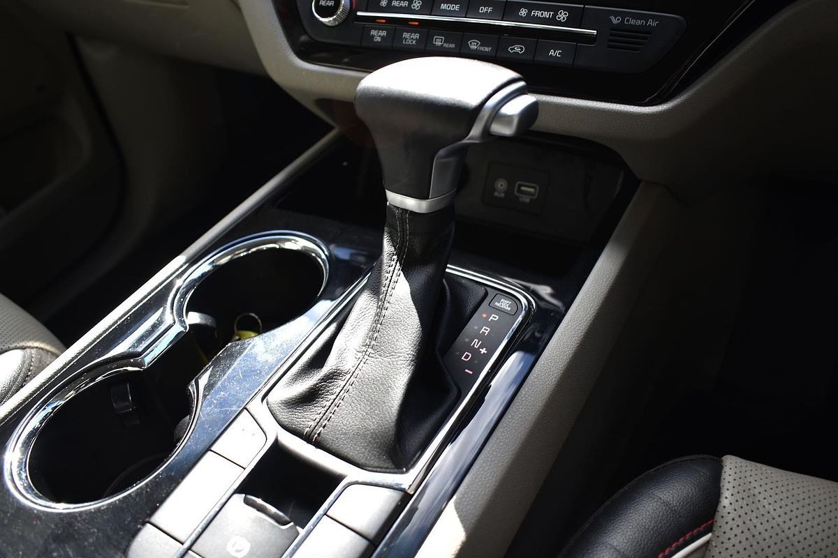 2020 Kia Carnival SLi YP